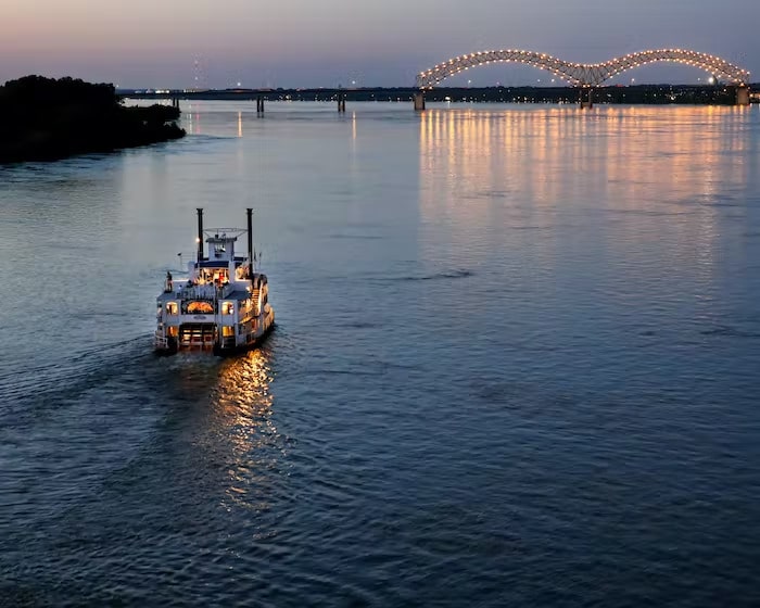 Memphis Riverboat Cruise on the Mississippi